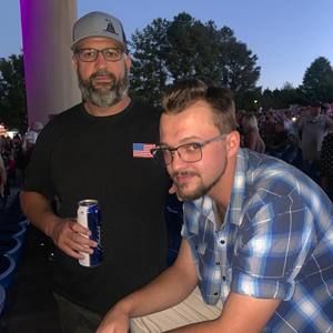 Meet your Posher, Bailey